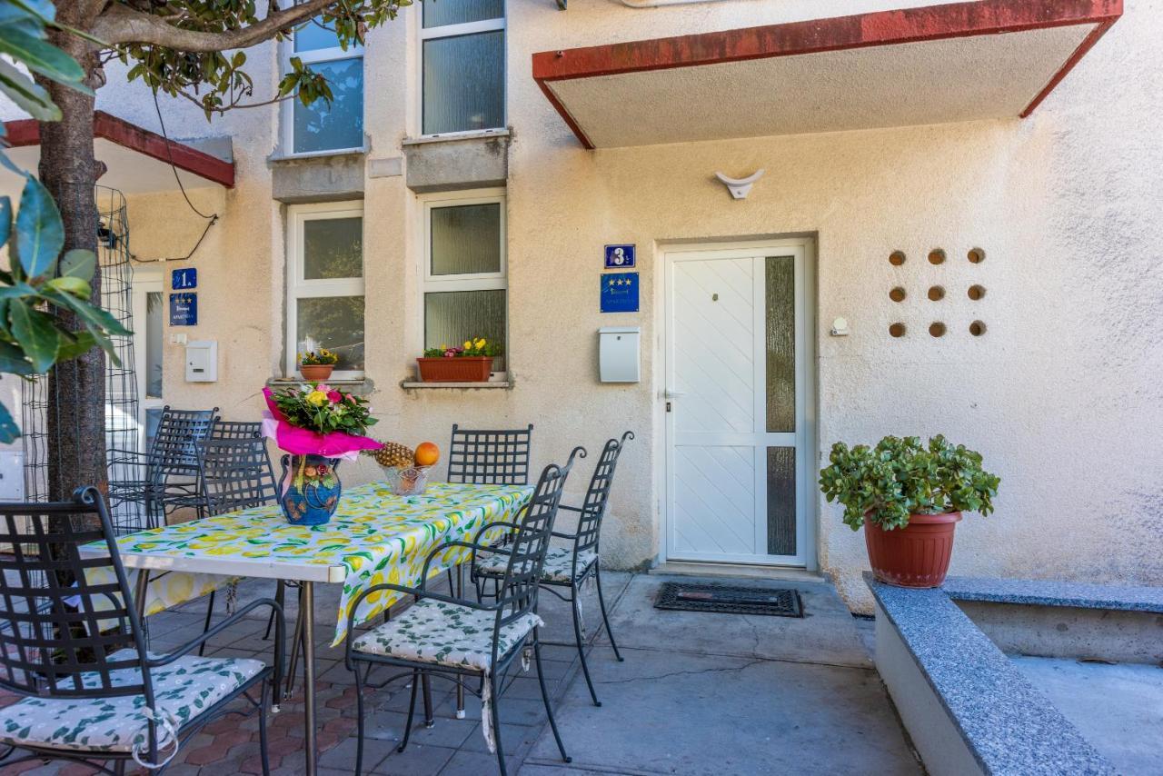 Apartment Mira "Pet Friendly" Crikvenica Exteriér fotografie